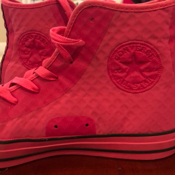Hot Pink Converse - Picture 4 of 4